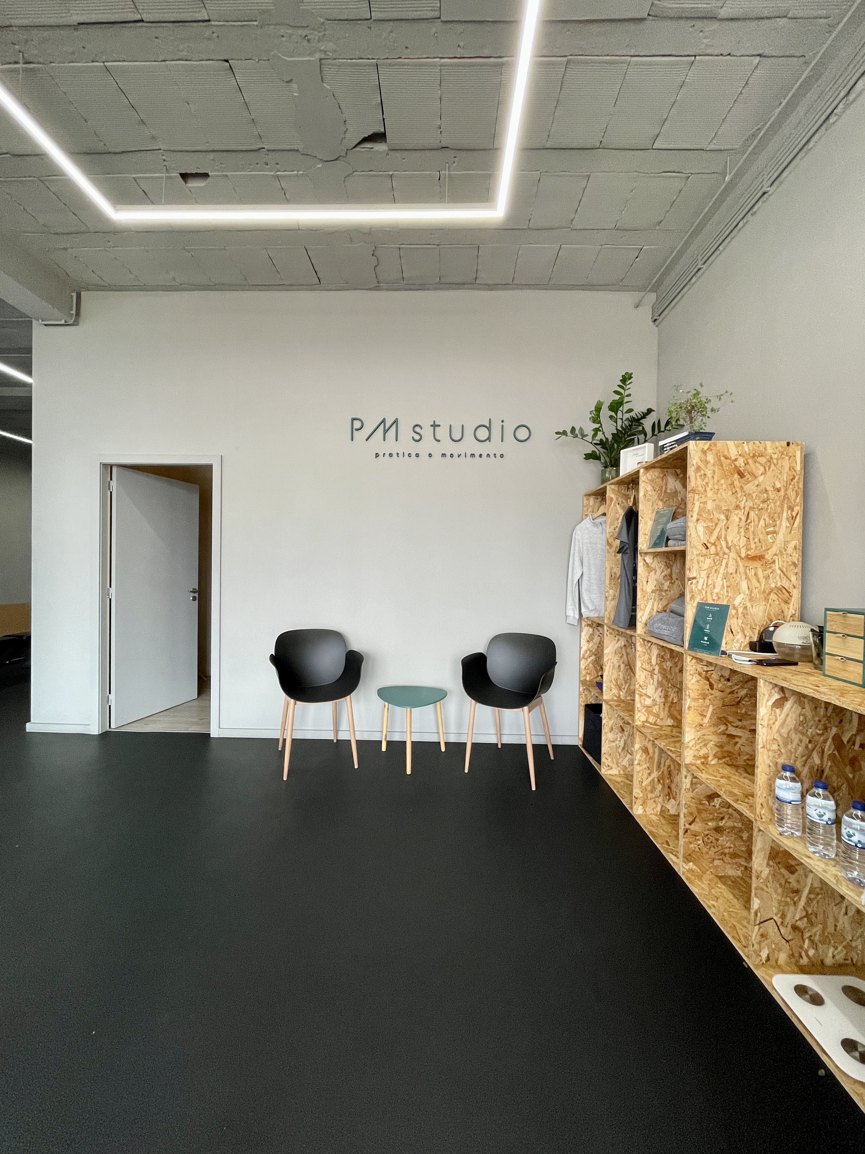 Ambiente de receção e consulta personalizada no PM studio